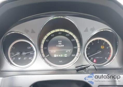 2010 Mercedes-Benz C 300 Luxury 4Matic/Sport 4Matic z USA, uszkodzony, nr VIN WDDGF8BB7AR131259